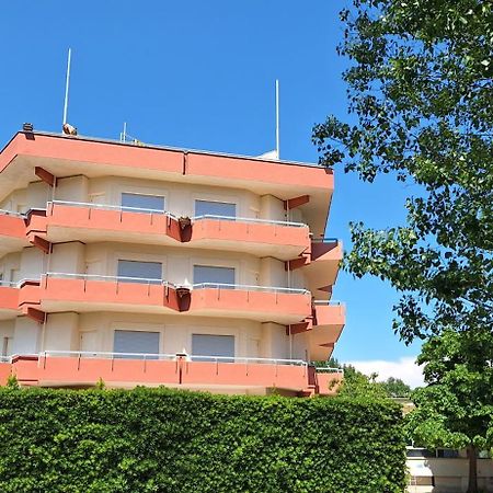 Hotel Le Pleiadi サン・フェリーチェ・チルチェーオ エクステリア 写真