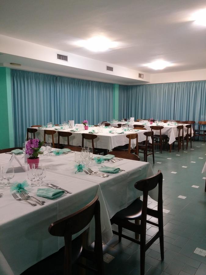 Hotel Le Pleiadi サン・フェリーチェ・チルチェーオ エクステリア 写真