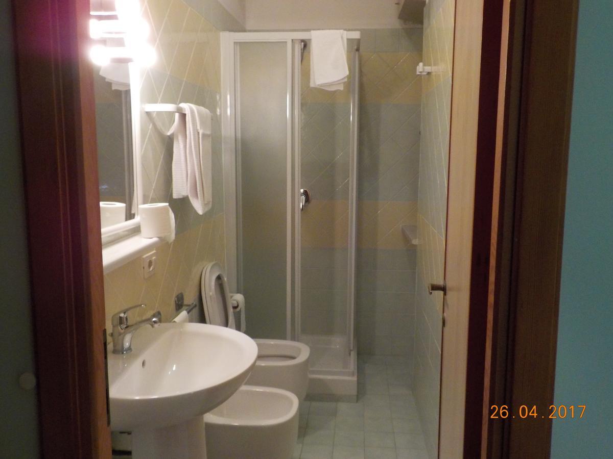 Hotel Le Pleiadi サン・フェリーチェ・チルチェーオ エクステリア 写真